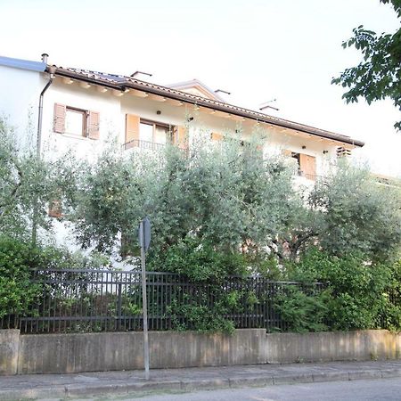 La Casa Bianca Loc.Turistica Apartman Peschiera del Garda Kültér fotó