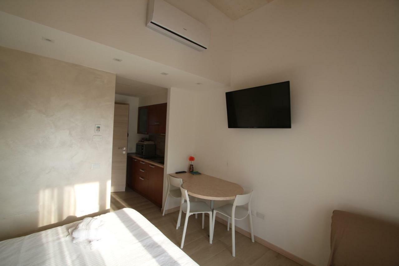 La Casa Bianca Loc.Turistica Apartman Peschiera del Garda Kültér fotó
